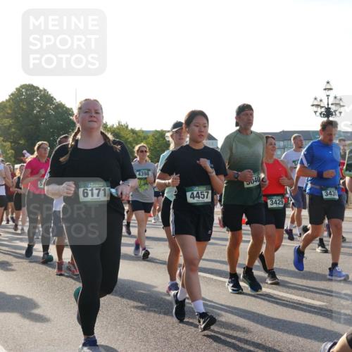 07.09.2025 - BARMER Alsterlauf Yannick Fuchs http://msf.ph/oto/8733786 07.09.2025 09:07:15 Laufen 5, 44519, 2249, 6171, 4398, 5040, 4457, 3430, 3429, 5526, 236 meine-sportfotos.de