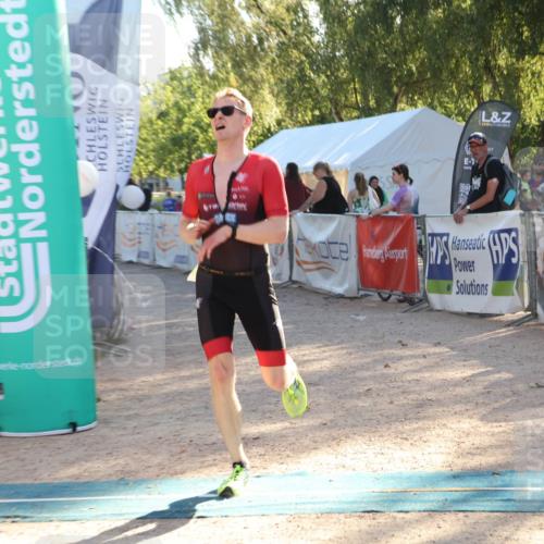 07.09.2025 - 19. Norderstedt Triathlon Luisa Fischer http://msf.ph/oto/8733794 07.09.2025 16:26:04 Ziel 499 meine-sportfotos.de