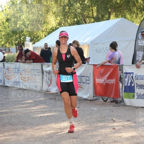 07.09.2025 - 19. Norderstedt Triathlon Luisa Fischer http://msf.ph/oto/8733817 07.09.2025 16:26:48 Ziel 377 meine-sportfotos.de