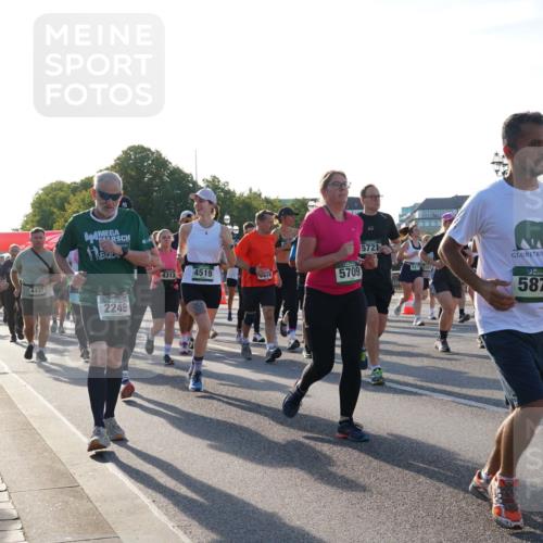 07.09.2025 - BARMER Alsterlauf Yannick Fuchs http://msf.ph/oto/8733836 07.09.2025 09:07:18 Laufen 4437, 2249, 5721, 4313, 4519, 5709, 527, 481, 5877, 4398 meine-sportfotos.de