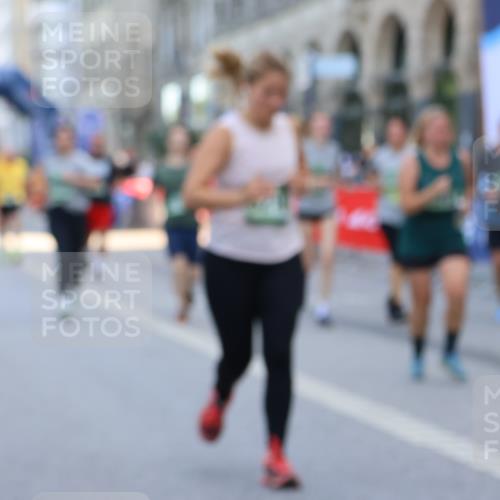 07.09.2025 - BARMER Alsterlauf Strokosch-Dieckow http://msf.ph/oto/8733860 07.09.2025 10:20:51 Ziel 2090, 2241, 3354, 3355, 3994, 4206, 4316, 5019, 5224, 5623, 5625, 5846, 5848, 5916, 8031 meine-sportfotos.de
