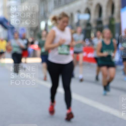 07.09.2025 - BARMER Alsterlauf Strokosch-Dieckow http://msf.ph/oto/8733870 07.09.2025 10:20:51 Ziel 2090, 2241, 3354, 3355, 3994, 4206, 4316, 5019, 5224, 5623, 5625, 5846, 5848, 5916, 8031 meine-sportfotos.de