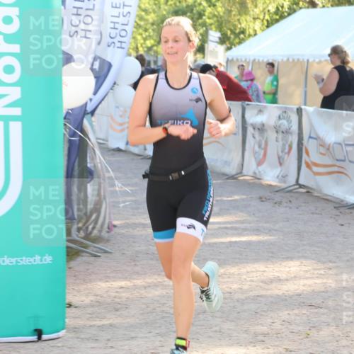 07.09.2025 - 19. Norderstedt Triathlon Luisa Fischer http://msf.ph/oto/8733885 07.09.2025 16:27:31 Ziel 452 meine-sportfotos.de