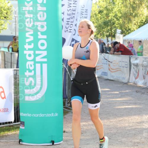 07.09.2025 - 19. Norderstedt Triathlon Luisa Fischer http://msf.ph/oto/8733887 07.09.2025 16:27:31 Ziel 452 meine-sportfotos.de