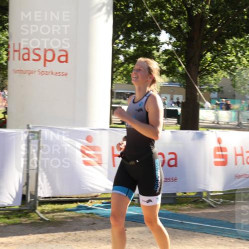 07.09.2025 - 19. Norderstedt Triathlon Luisa Fischer http://msf.ph/oto/8733894 07.09.2025 16:27:33 Ziel 452 meine-sportfotos.de