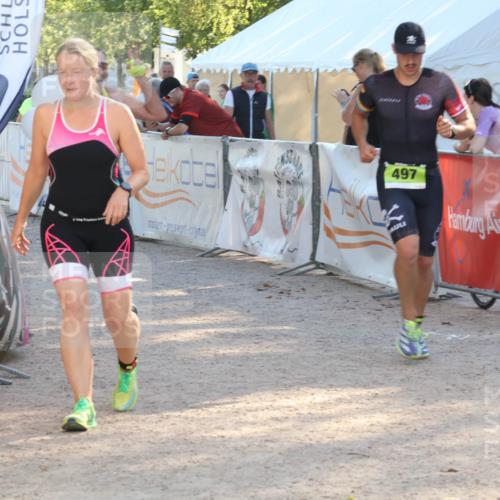 07.09.2025 - 19. Norderstedt Triathlon Luisa Fischer http://msf.ph/oto/8733902 07.09.2025 16:27:42 Ziel 497, 1528 meine-sportfotos.de