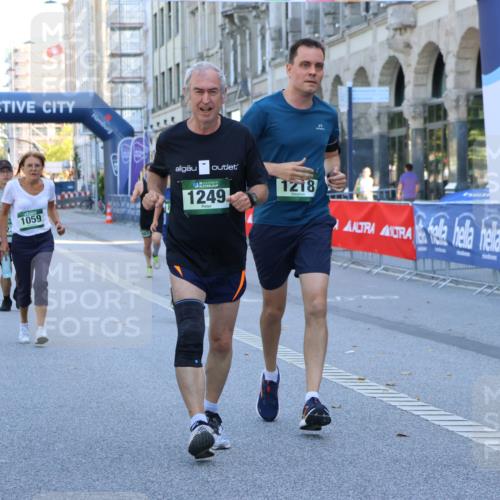 07.09.2025 - BARMER Alsterlauf Strokosch-Dieckow http://msf.ph/oto/8733903 07.09.2025 11:46:10 Ziel 1169, 1170, 1208 meine-sportfotos.de