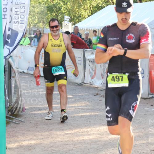 07.09.2025 - 19. Norderstedt Triathlon Luisa Fischer http://msf.ph/oto/8733911 07.09.2025 16:27:44 Ziel 497, 1523, 1528 meine-sportfotos.de