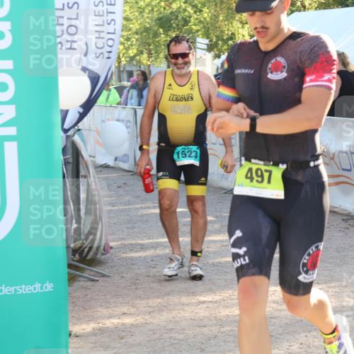 07.09.2025 - 19. Norderstedt Triathlon Luisa Fischer http://msf.ph/oto/8733913 07.09.2025 16:27:44 Ziel 497, 1523, 1528 meine-sportfotos.de
