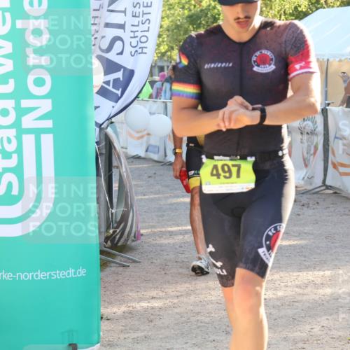 07.09.2025 - 19. Norderstedt Triathlon Luisa Fischer http://msf.ph/oto/8733914 07.09.2025 16:27:44 Ziel 497, 1523, 1528 meine-sportfotos.de