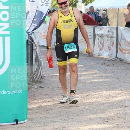 07.09.2025 - 19. Norderstedt Triathlon Luisa Fischer http://msf.ph/oto/8733923 07.09.2025 16:27:46 Ziel 497, 1523, 1528 meine-sportfotos.de