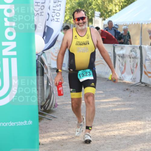 07.09.2025 - 19. Norderstedt Triathlon Luisa Fischer http://msf.ph/oto/8733925 07.09.2025 16:27:46 Ziel 497, 1523, 1528 meine-sportfotos.de
