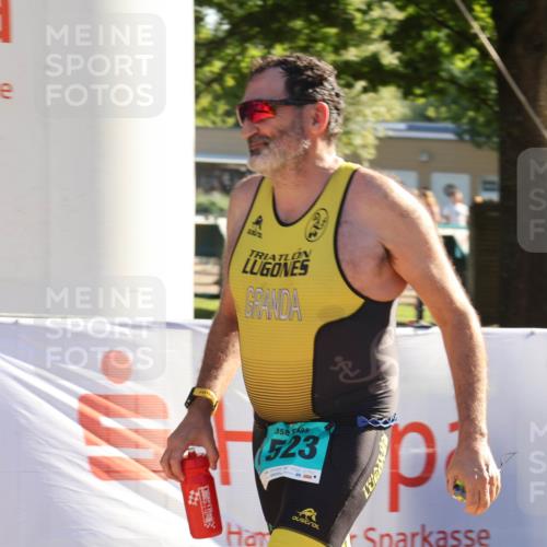 07.09.2025 - 19. Norderstedt Triathlon Luisa Fischer http://msf.ph/oto/8733940 07.09.2025 16:27:50 Ziel 497, 1523, 1528 meine-sportfotos.de