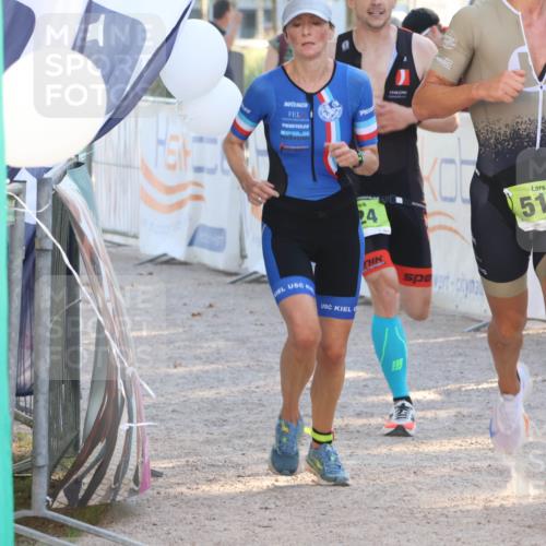 07.09.2025 - 19. Norderstedt Triathlon Luisa Fischer http://msf.ph/oto/8733948 07.09.2025 16:28:00 Ziel 479, 512, 524 meine-sportfotos.de