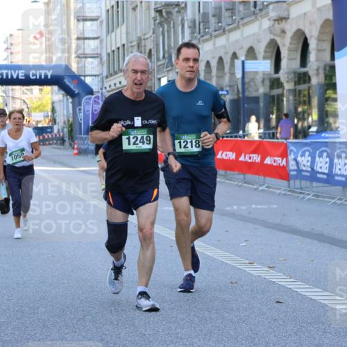 07.09.2025 - BARMER Alsterlauf Strokosch-Dieckow http://msf.ph/oto/8733959 07.09.2025 11:46:10 Ziel 1169, 1170, 1208 meine-sportfotos.de