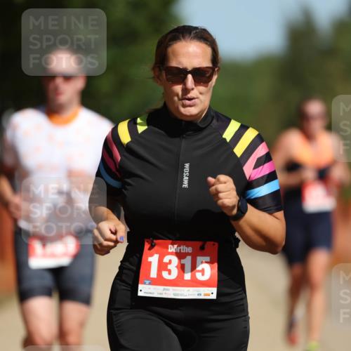 07.09.2025 - 19. Norderstedt Triathlon Michael Strokosch http://msf.ph/oto/8733971 07.09.2025 12:15:33 Laufen 807, 1253, 1305, 1315, 1358 meine-sportfotos.de