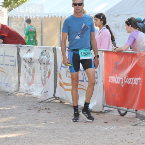 07.09.2025 - 19. Norderstedt Triathlon Luisa Fischer http://msf.ph/oto/8734004 07.09.2025 16:28:15 Ziel 535 meine-sportfotos.de