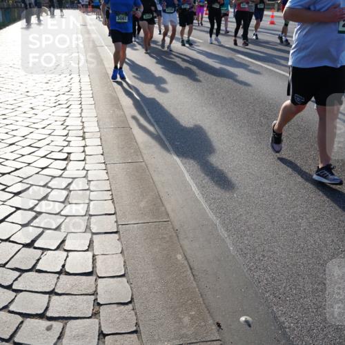 07.09.2025 - BARMER Alsterlauf Yannick Fuchs http://msf.ph/oto/8734005 07.09.2025 09:07:37 Laufen 2102, 4162, 5951, 3165, 3061, 3741, 277 meine-sportfotos.de
