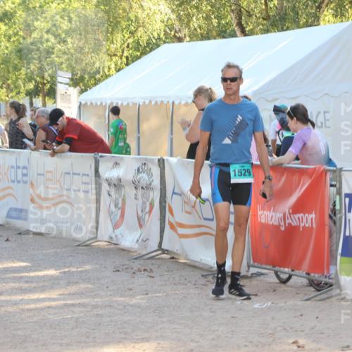 07.09.2025 - 19. Norderstedt Triathlon Luisa Fischer http://msf.ph/oto/8734011 07.09.2025 16:28:15 Ziel 535 meine-sportfotos.de