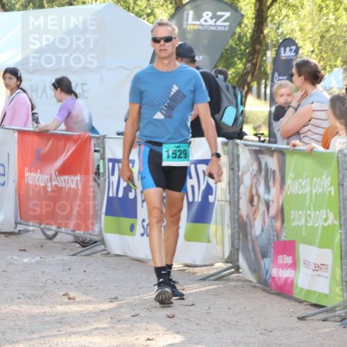 07.09.2025 - 19. Norderstedt Triathlon Luisa Fischer http://msf.ph/oto/8734015 07.09.2025 16:28:19 Ziel 1488, 1529 meine-sportfotos.de