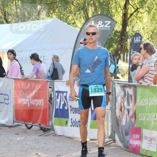 07.09.2025 - 19. Norderstedt Triathlon Luisa Fischer http://msf.ph/oto/8734020 07.09.2025 16:28:19 Ziel 1488, 1529 meine-sportfotos.de