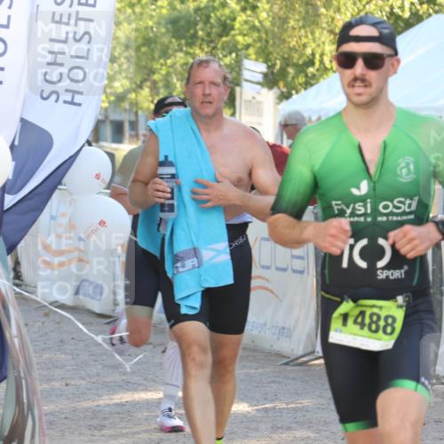 07.09.2025 - 19. Norderstedt Triathlon Luisa Fischer http://msf.ph/oto/8734039 07.09.2025 16:28:22 Ziel 515, 1488, 1529 meine-sportfotos.de