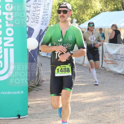 07.09.2025 - 19. Norderstedt Triathlon Luisa Fischer http://msf.ph/oto/8734047 07.09.2025 16:28:23 Ziel 515, 1488, 1529 meine-sportfotos.de