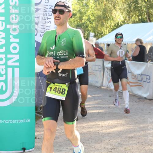 07.09.2025 - 19. Norderstedt Triathlon Luisa Fischer http://msf.ph/oto/8734049 07.09.2025 16:28:24 Ziel 515, 1488, 1529 meine-sportfotos.de