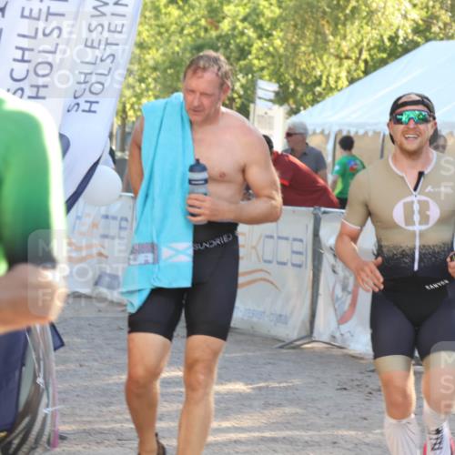 07.09.2025 - 19. Norderstedt Triathlon Luisa Fischer http://msf.ph/oto/8734054 07.09.2025 16:28:24 Ziel 515, 1488, 1529 meine-sportfotos.de