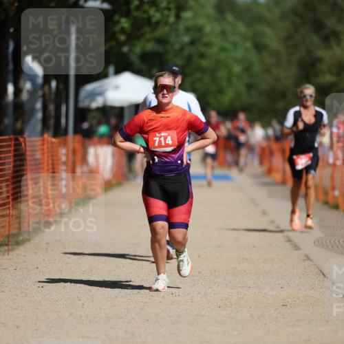 07.09.2025 - 19. Norderstedt Triathlon Michael Strokosch http://msf.ph/oto/8734064 07.09.2025 12:16:15 Laufen 186, 714, 1282 meine-sportfotos.de