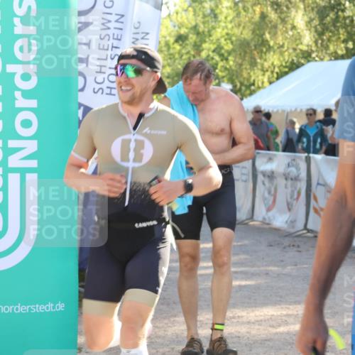 07.09.2025 - 19. Norderstedt Triathlon Luisa Fischer http://msf.ph/oto/8734068 07.09.2025 16:28:26 Ziel 515, 1488, 1529, 1534 meine-sportfotos.de