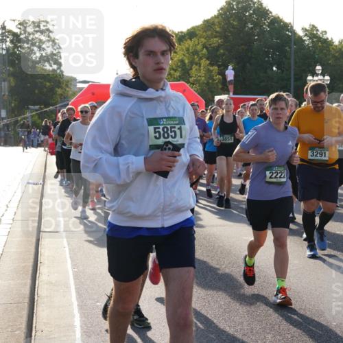 07.09.2025 - BARMER Alsterlauf Yannick Fuchs http://msf.ph/oto/8734072 07.09.2025 09:07:49 Laufen 135, 5851, 3851, 2222, 3291, 2560, 292 meine-sportfotos.de