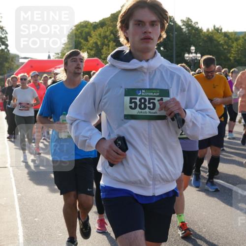 07.09.2025 - BARMER Alsterlauf Yannick Fuchs http://msf.ph/oto/8734088 07.09.2025 09:07:49 Laufen 295, 36, 585, 3292, 48 meine-sportfotos.de
