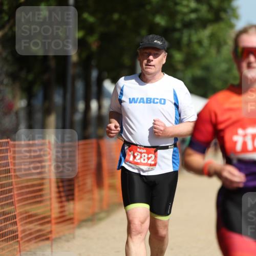 07.09.2025 - 19. Norderstedt Triathlon Michael Strokosch http://msf.ph/oto/8734091 07.09.2025 12:16:20 Laufen 186, 714, 1282 meine-sportfotos.de