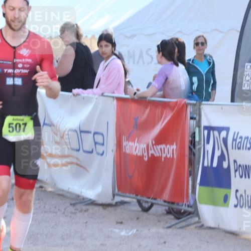 07.09.2025 - 19. Norderstedt Triathlon Luisa Fischer http://msf.ph/oto/8734092 07.09.2025 16:28:33 Ziel 487, 507, 515, 1534 meine-sportfotos.de