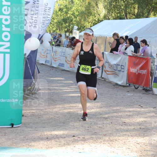07.09.2025 - 19. Norderstedt Triathlon Luisa Fischer http://msf.ph/oto/8734110 07.09.2025 16:28:44 Ziel 462 meine-sportfotos.de