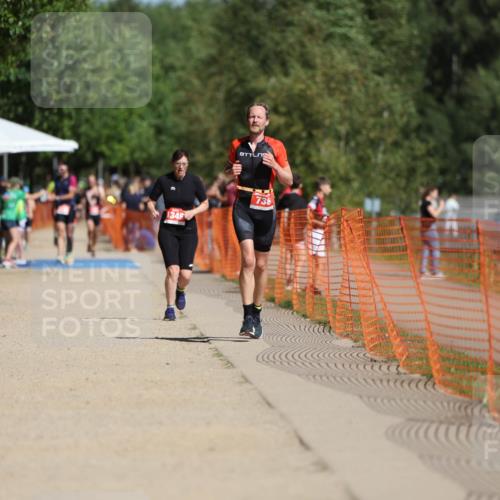 07.09.2025 - 19. Norderstedt Triathlon Michael Strokosch http://msf.ph/oto/8734121 07.09.2025 12:16:32 Laufen 736, 823 meine-sportfotos.de