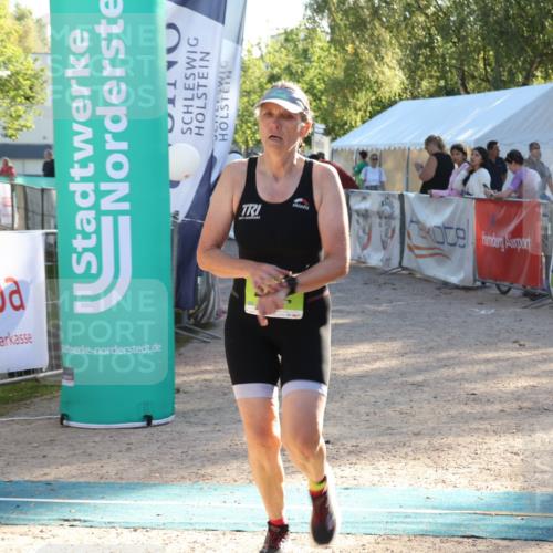 07.09.2025 - 19. Norderstedt Triathlon Luisa Fischer http://msf.ph/oto/8734122 07.09.2025 16:28:46 Ziel 462 meine-sportfotos.de