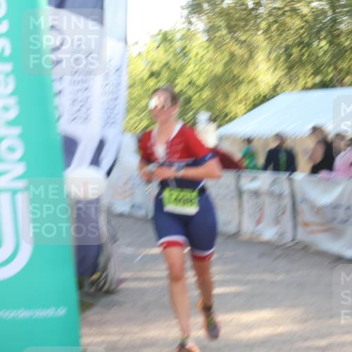 07.09.2025 - 19. Norderstedt Triathlon Luisa Fischer http://msf.ph/oto/8734136 07.09.2025 16:29:07 Ziel 1498 meine-sportfotos.de