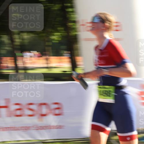 07.09.2025 - 19. Norderstedt Triathlon Luisa Fischer http://msf.ph/oto/8734154 07.09.2025 16:29:09 Ziel 1498 meine-sportfotos.de