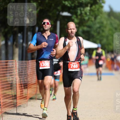07.09.2025 - 19. Norderstedt Triathlon Michael Strokosch http://msf.ph/oto/8734173 07.09.2025 12:16:50 Laufen 746, 796, 1306 meine-sportfotos.de