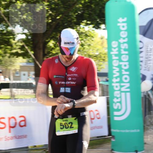 07.09.2025 - 19. Norderstedt Triathlon Luisa Fischer http://msf.ph/oto/8734174 07.09.2025 16:29:33 Ziel 502 meine-sportfotos.de