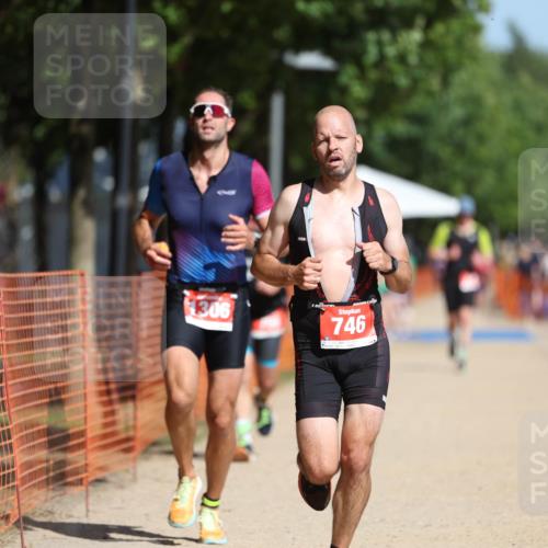 07.09.2025 - 19. Norderstedt Triathlon Michael Strokosch http://msf.ph/oto/8734175 07.09.2025 12:16:51 Laufen 746, 796, 1306 meine-sportfotos.de