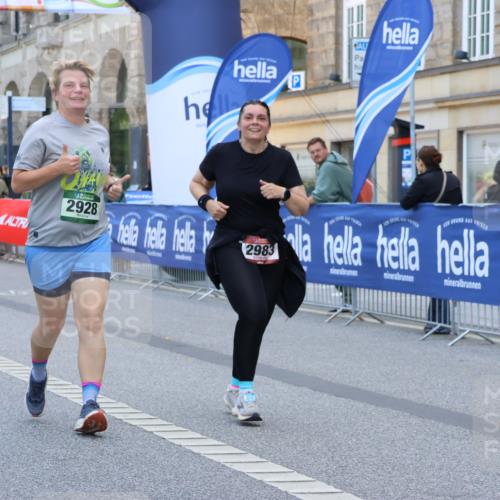 07.09.2025 - BARMER Alsterlauf Strokosch-Dieckow http://msf.ph/oto/8734176 07.09.2025 10:20:41 Ziel 2861, 3777, 4003, 4011, 4206, 4564, 4919, 5019, 5846, 5848, 8031 meine-sportfotos.de