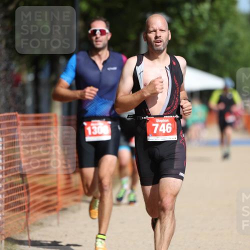 07.09.2025 - 19. Norderstedt Triathlon Michael Strokosch http://msf.ph/oto/8734184 07.09.2025 12:16:51 Laufen 746, 796, 1306 meine-sportfotos.de