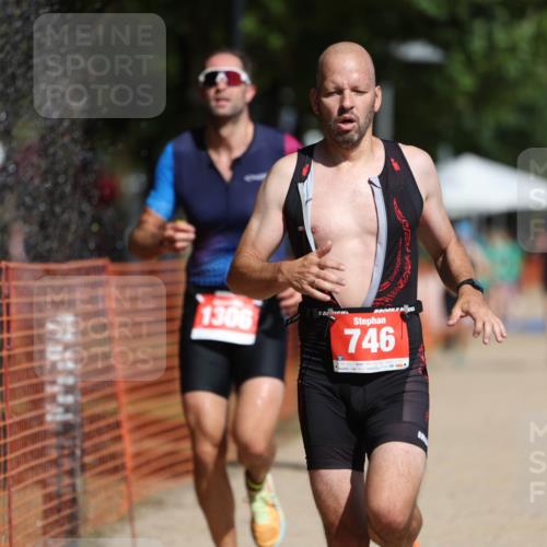 07.09.2025 - 19. Norderstedt Triathlon Michael Strokosch http://msf.ph/oto/8734190 07.09.2025 12:16:52 Laufen 746, 796, 1306 meine-sportfotos.de