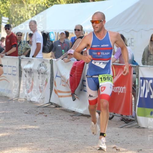 07.09.2025 - 19. Norderstedt Triathlon Luisa Fischer http://msf.ph/oto/8734194 07.09.2025 16:29:52 Ziel 496, 544, 1593 meine-sportfotos.de