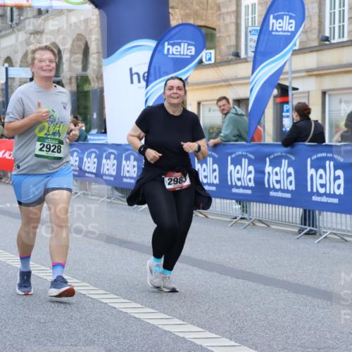 07.09.2025 - BARMER Alsterlauf Strokosch-Dieckow http://msf.ph/oto/8734200 07.09.2025 10:20:41 Ziel 2861, 3777, 4003, 4011, 4206, 4564, 4919, 5019, 5846, 5848, 8031 meine-sportfotos.de