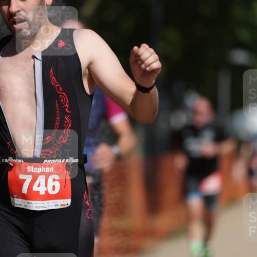 07.09.2025 - 19. Norderstedt Triathlon Michael Strokosch http://msf.ph/oto/8734203 07.09.2025 12:16:53 Laufen 746, 796, 1306 meine-sportfotos.de
