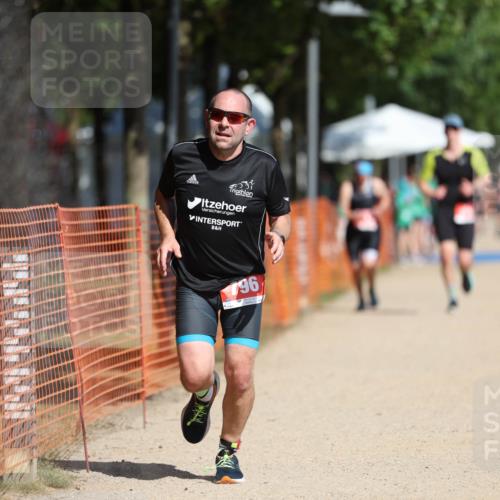 07.09.2025 - 19. Norderstedt Triathlon Michael Strokosch http://msf.ph/oto/8734210 07.09.2025 12:16:54 Laufen 746, 796, 1306 meine-sportfotos.de